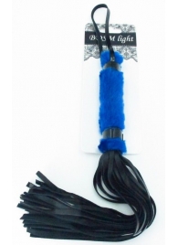 Нежная плеть с синим мехом BDSM Light - 43 см. - БДСМ Арсенал - купить с доставкой в Армавире