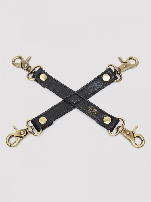 Черный фиксатор для манжет Bound to You Faux Leather Hogtie - Fifty Shades of Grey - купить с доставкой в Армавире