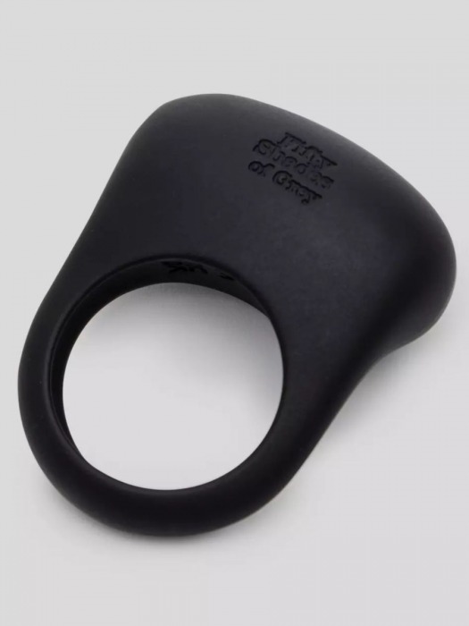 Черное эрекционное виброкольцо Sensation Rechargeable Vibrating Love Ring - Fifty Shades of Grey - в Армавире купить с доставкой