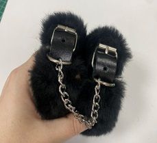 Черные наручники на цепи с меховой опушкой - Лунный свет - купить с доставкой в Армавире