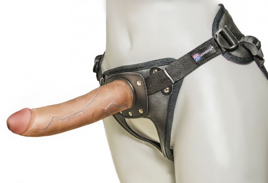 Насадка-фаллоимитатор на кожаных трусиках Harness Ultra Realistic 7  - 18 см. - LOVETOY (А-Полимер) - купить с доставкой в Армавире